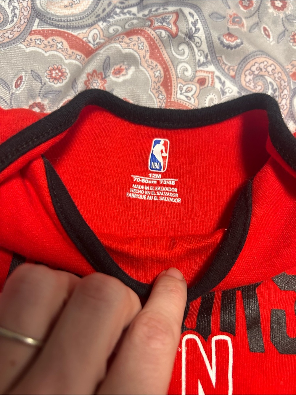 NBA Raptors onesie - Picture 2 of 3